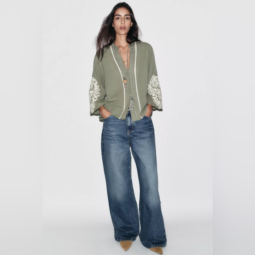ZARA CONTRAST EMBROIDERY BLOUSE - Picture 2 of 7
